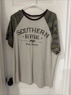 Southern Revival Short-Sleeve Raglan Shirt - Olive Camo/Heather